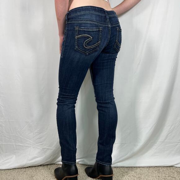 Silver Aiko Dark Wash Low-Rise Skinny Jeans W28/L29 - Picture 3 of 10